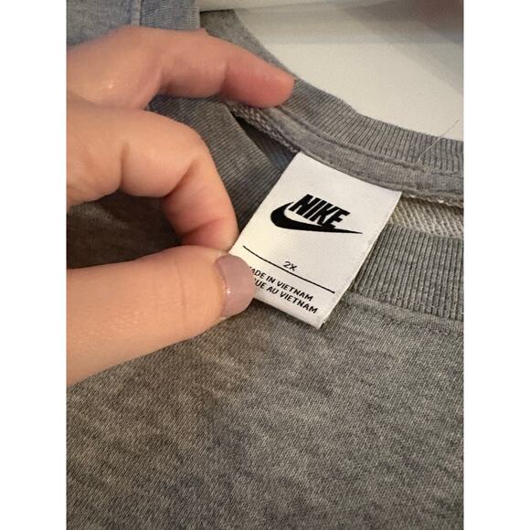Women’s Nike plus size sweatshirt, size 2X - Picture 2 of 3